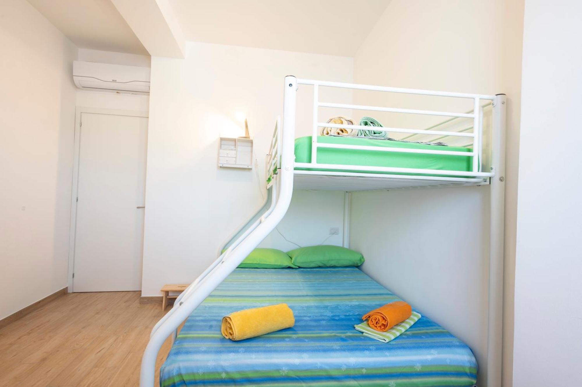 Piazza Laurino Apartments Basic Excursions Alto Cilento Cammino Giubilare Di Santelena Bagian luar foto