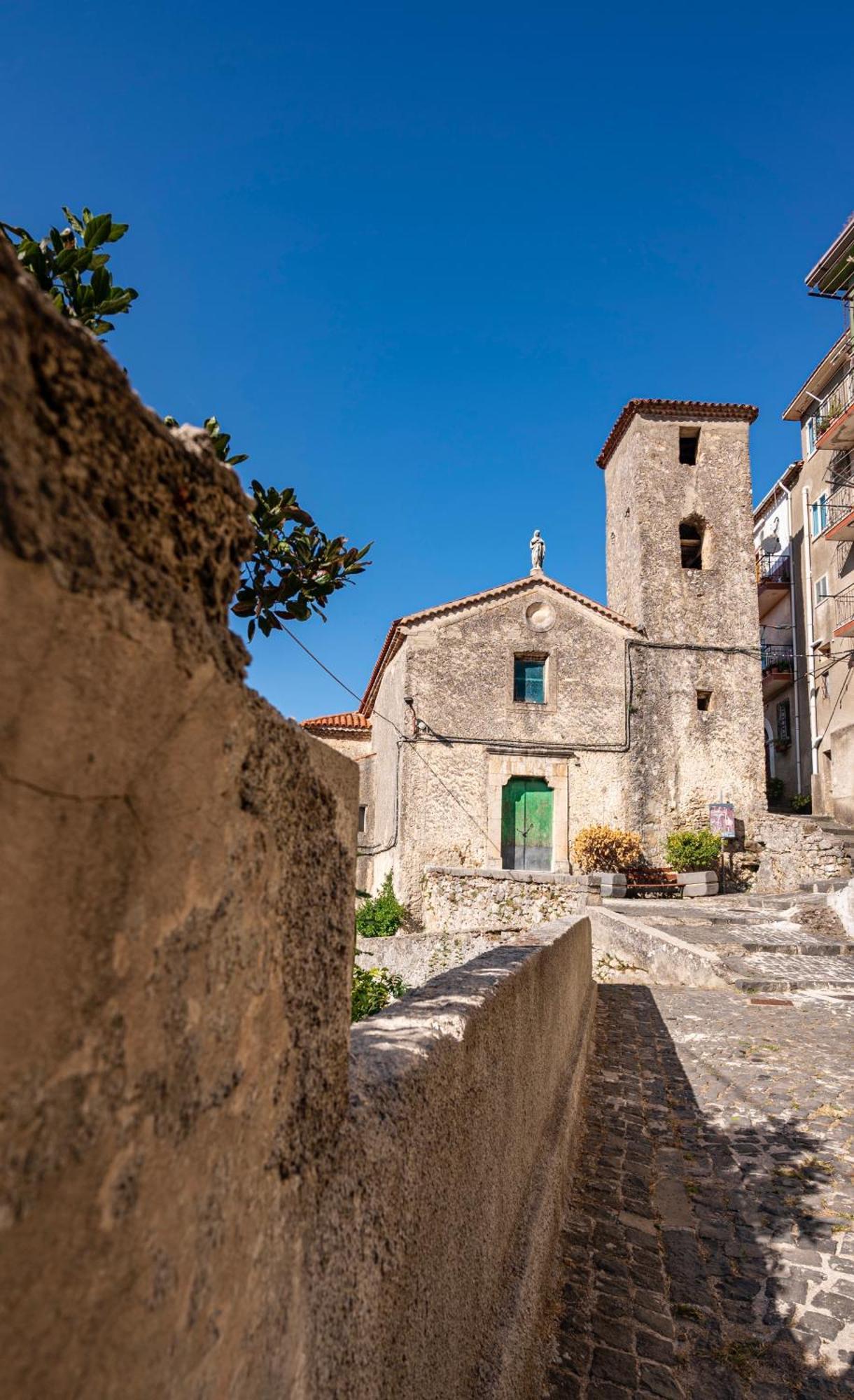 Piazza Laurino Apartments Basic Excursions Alto Cilento Cammino Giubilare Di Santelena Bagian luar foto