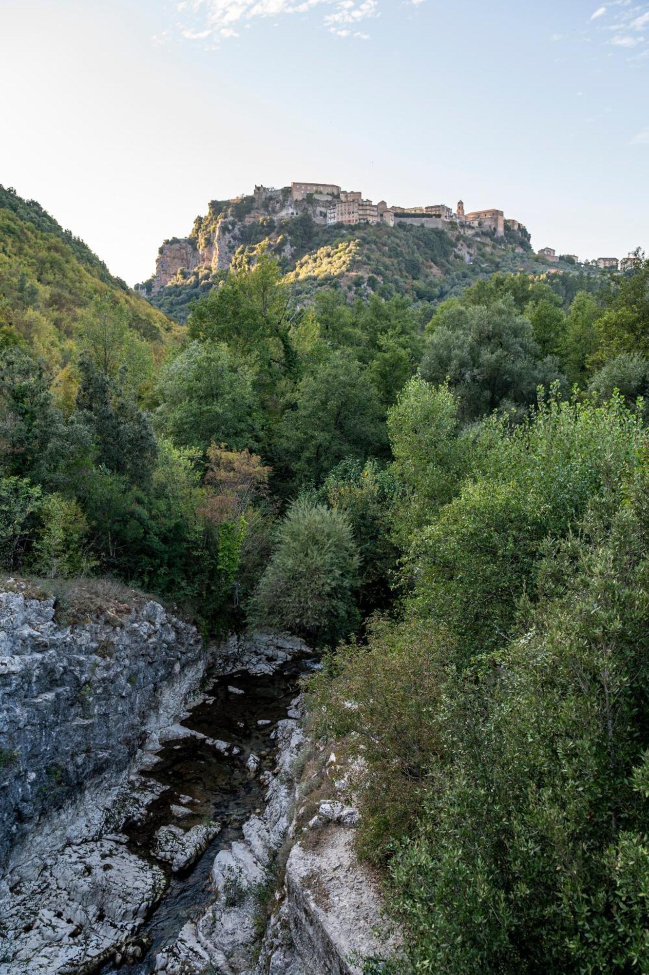 Piazza Laurino Apartments Basic Excursions Alto Cilento Pellegrinaggio Giubilare Bagian luar foto