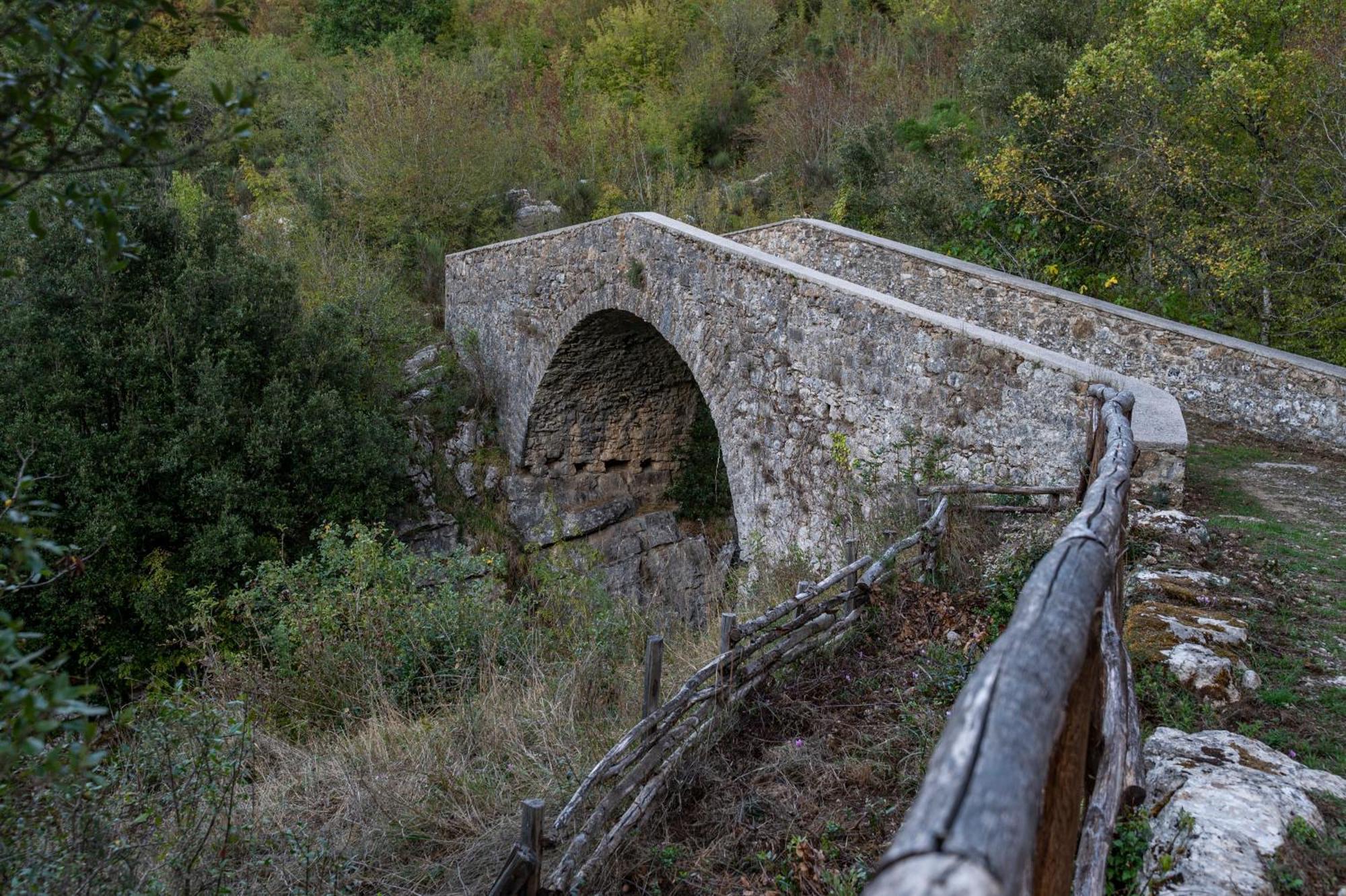 Piazza Laurino Apartments Basic Excursions Alto Cilento Pellegrinaggio Giubilare Bagian luar foto